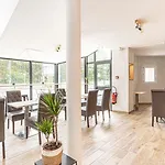 Fasthotel Rouen Sud Отель