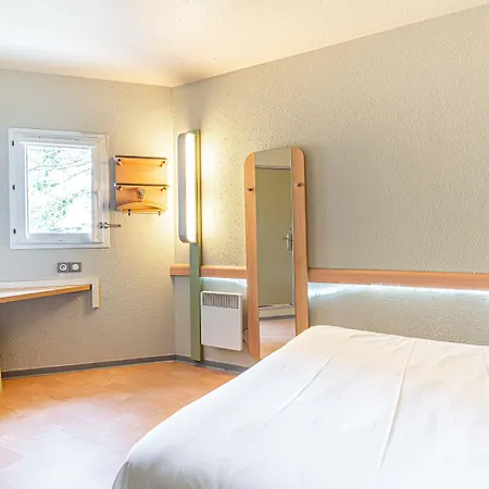 Fasthotel Rouen Sud Отель Клеон