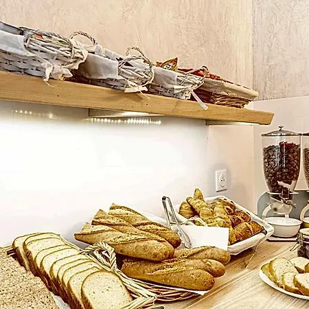 Fasthotel Rouen Sud Hotel