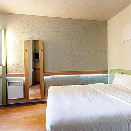 Fasthotel Rouen Sud Hotel